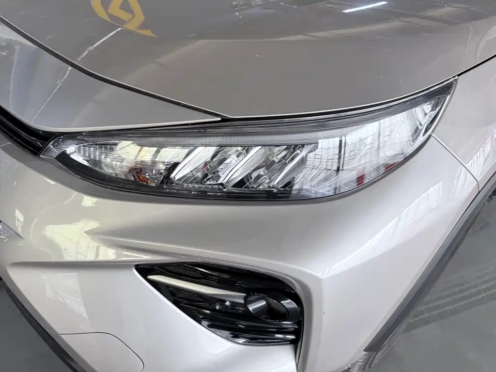 Toyota Wildlander - фото 4