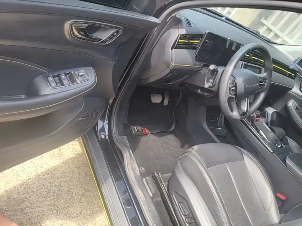 Roewe RX5 — миниатюра 16
