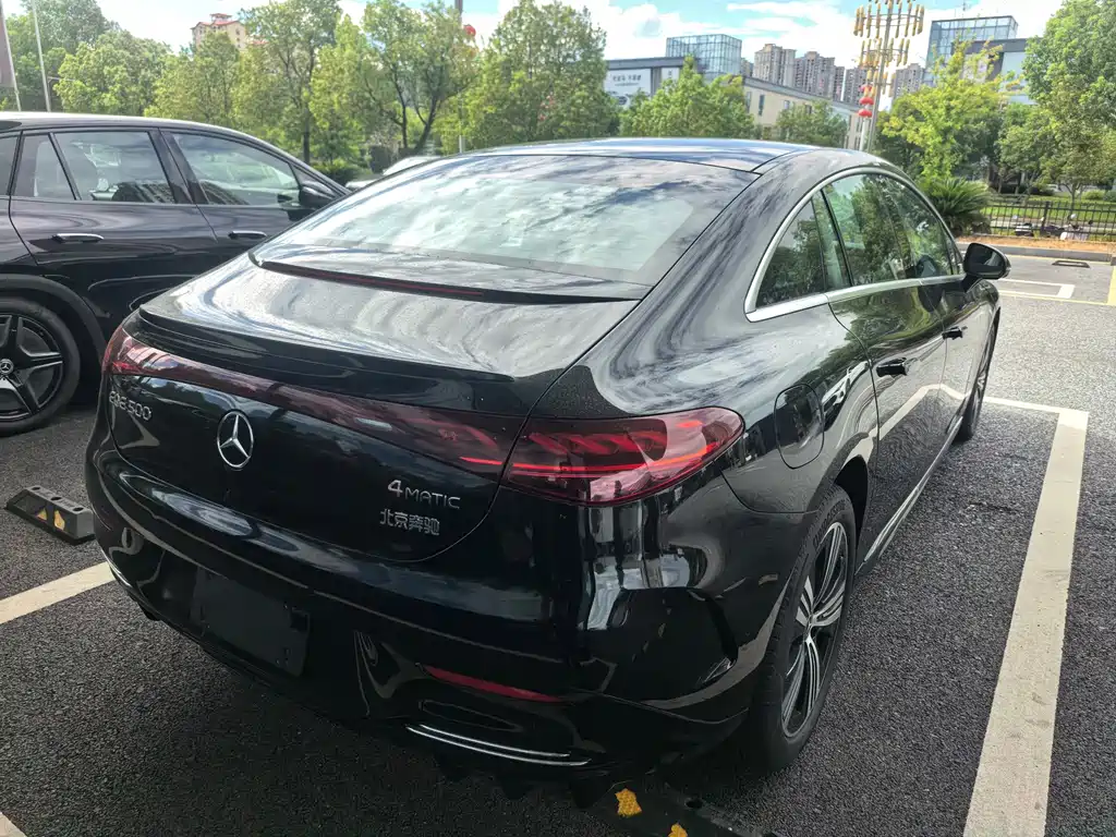 Mercedes-Benz EQE — миниатюра 2