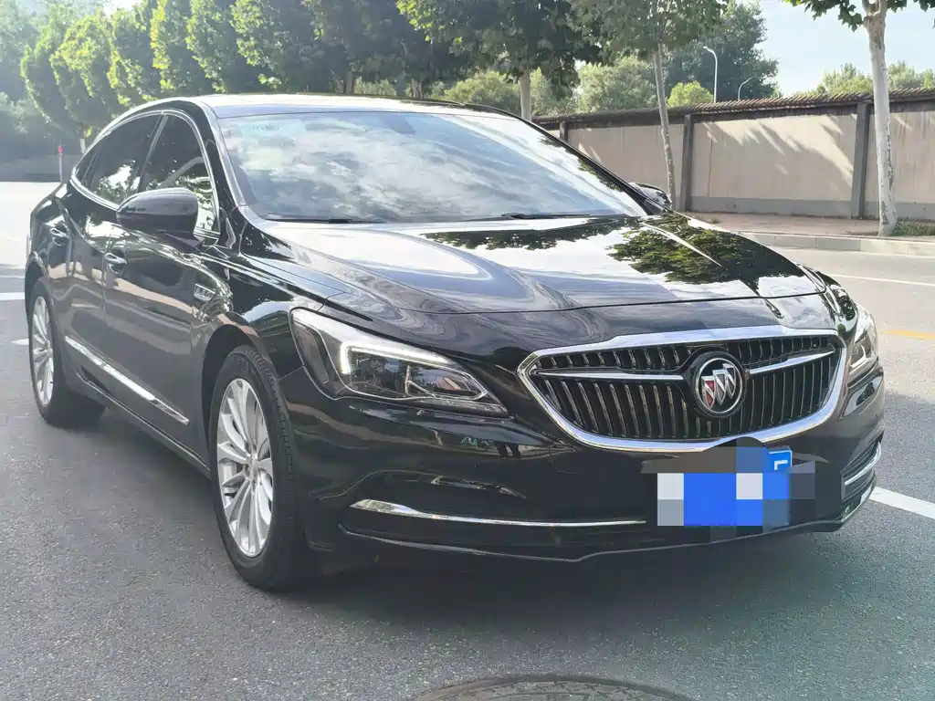 Buick LaCrosse — миниатюра 2