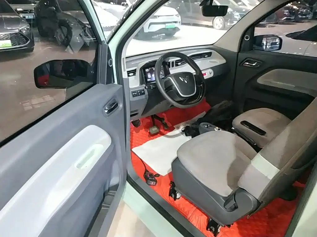 Wuling MINIEV — миниатюра 16