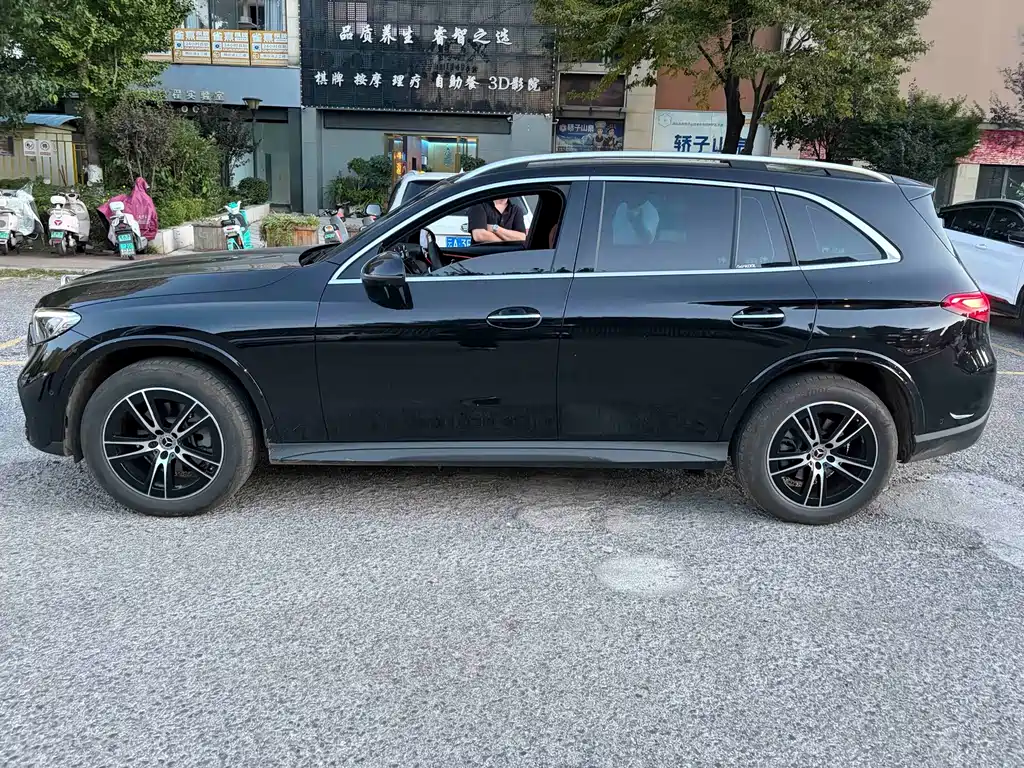 Mercedes-Benz GLC — миниатюра 5