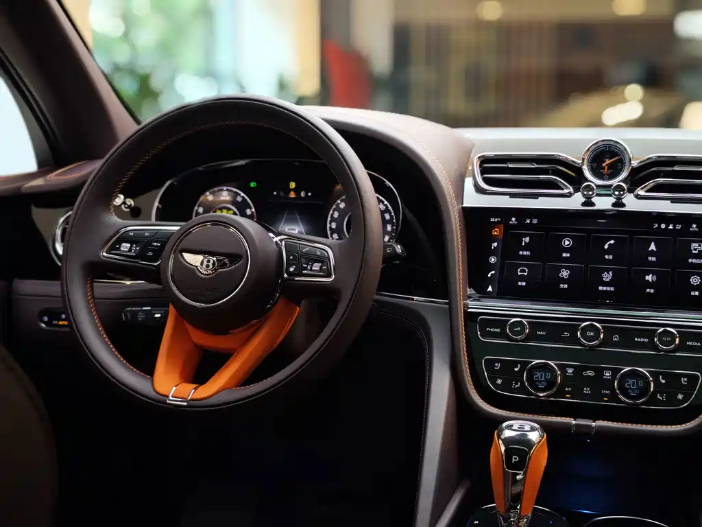 Bentley Bentayga — миниатюра 17