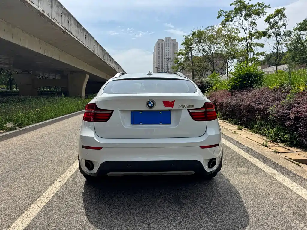 BMW X6 — миниатюра 7
