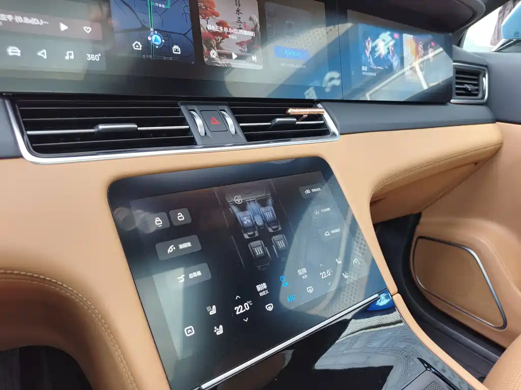 Li Auto Li ONE — миниатюра 14