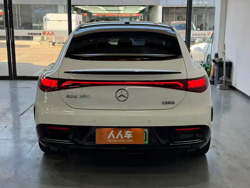 Mercedes-Benz EQE — миниатюра 18