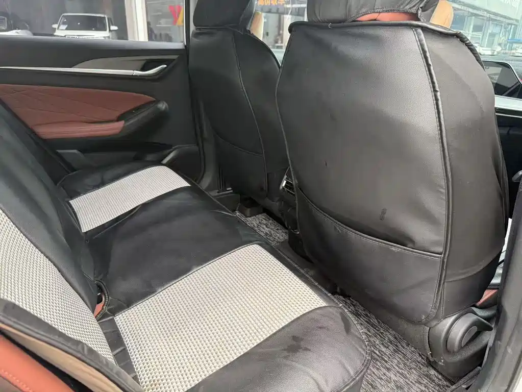 Changan Eado — миниатюра 8