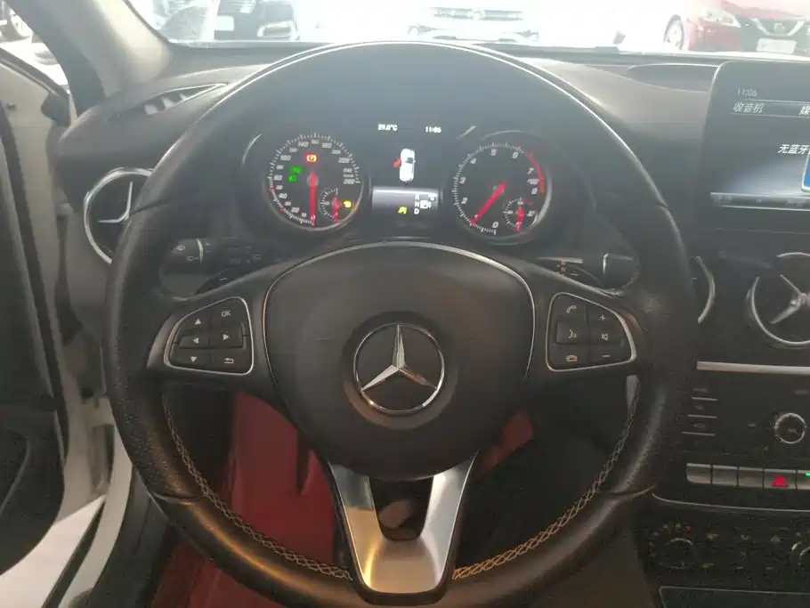 Mercedes-Benz GLA — миниатюра 15