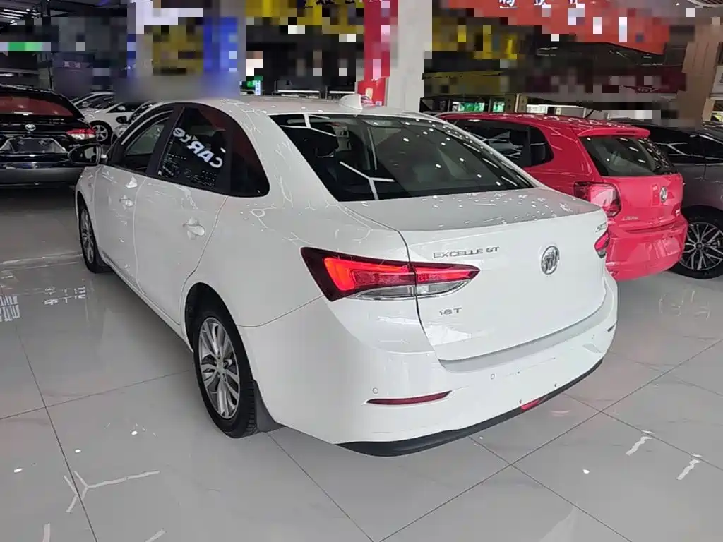 Buick Excelle — миниатюра 5