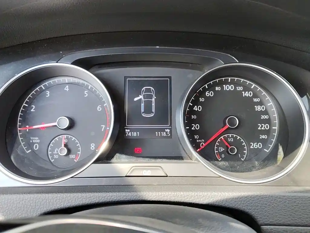 Volkswagen Golf — миниатюра 12