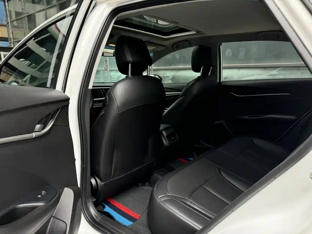 Buick Excelle — миниатюра 11