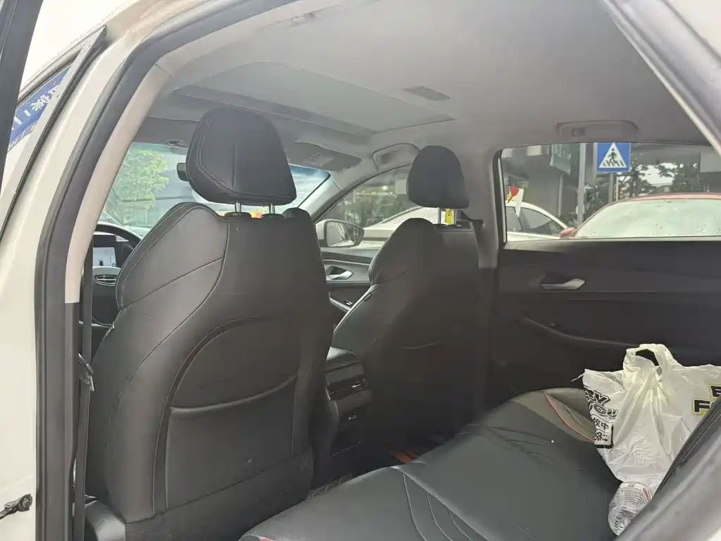 Geely Binrui — миниатюра 10