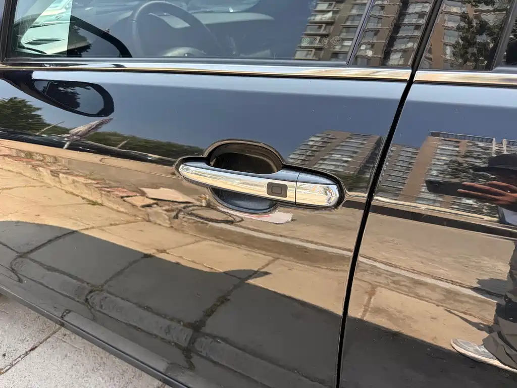 Hongqi H7 2015 2.0T Luxury