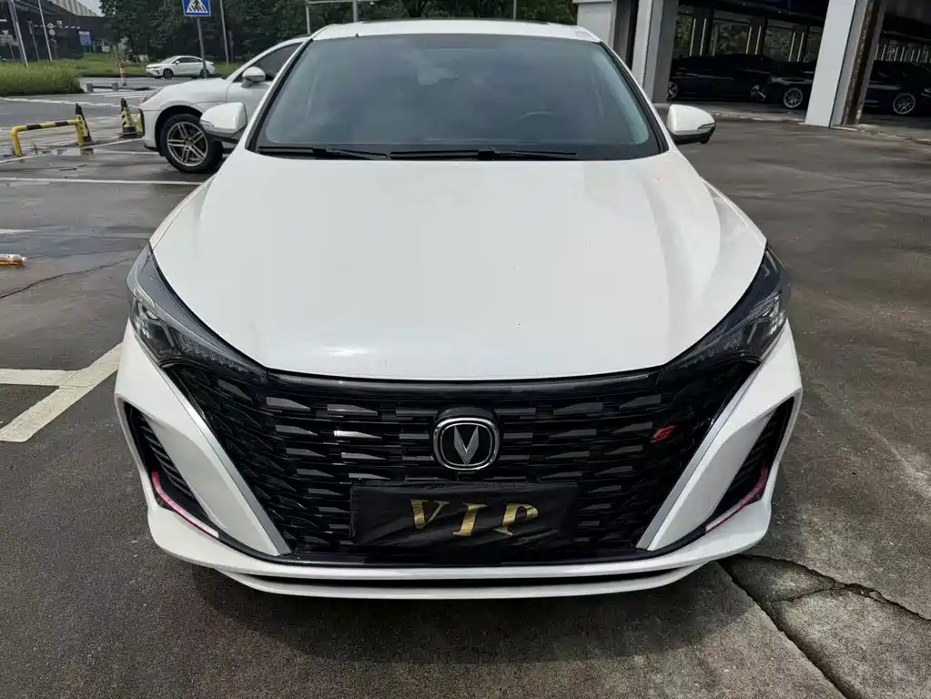 Changan Eado — миниатюра 2