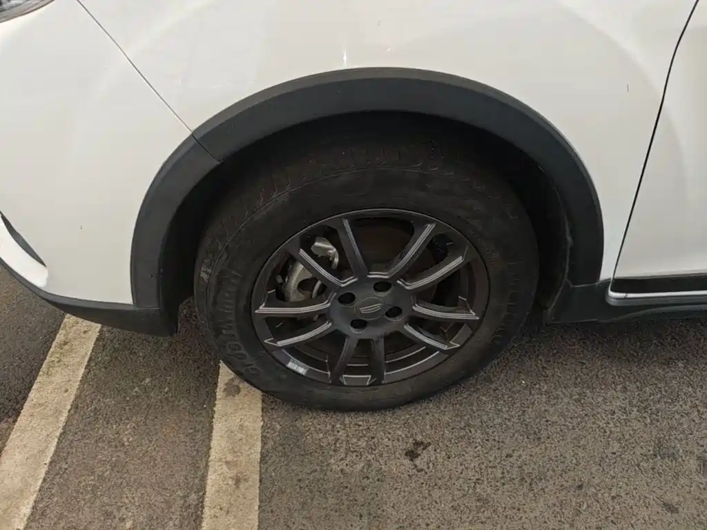 Geely Vision X3 — миниатюра 23