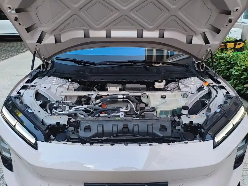 NIO ET5T — миниатюра 20