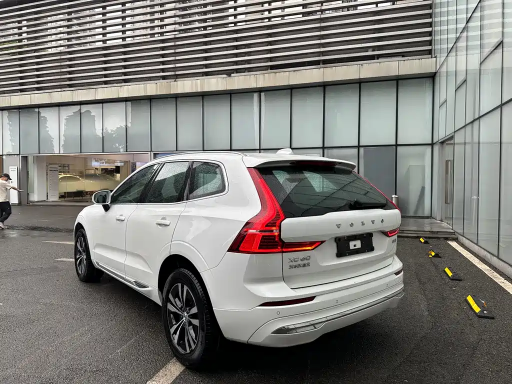 Volvo XC60 — миниатюра 6