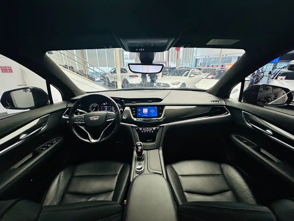 Cadillac XT6 — миниатюра 14