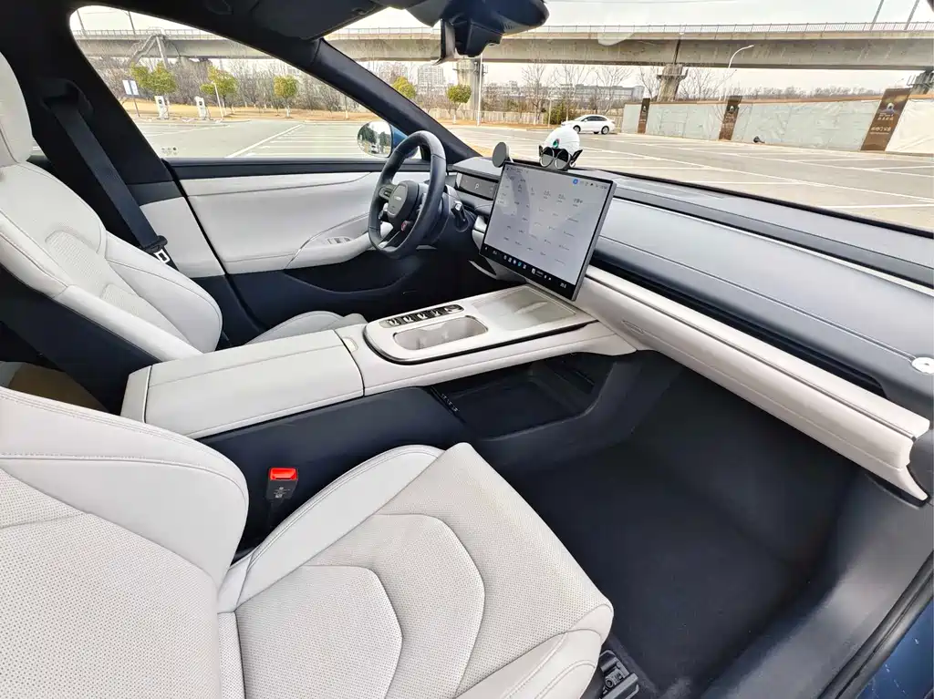 XIAOMI CAR XIAOMI SU7