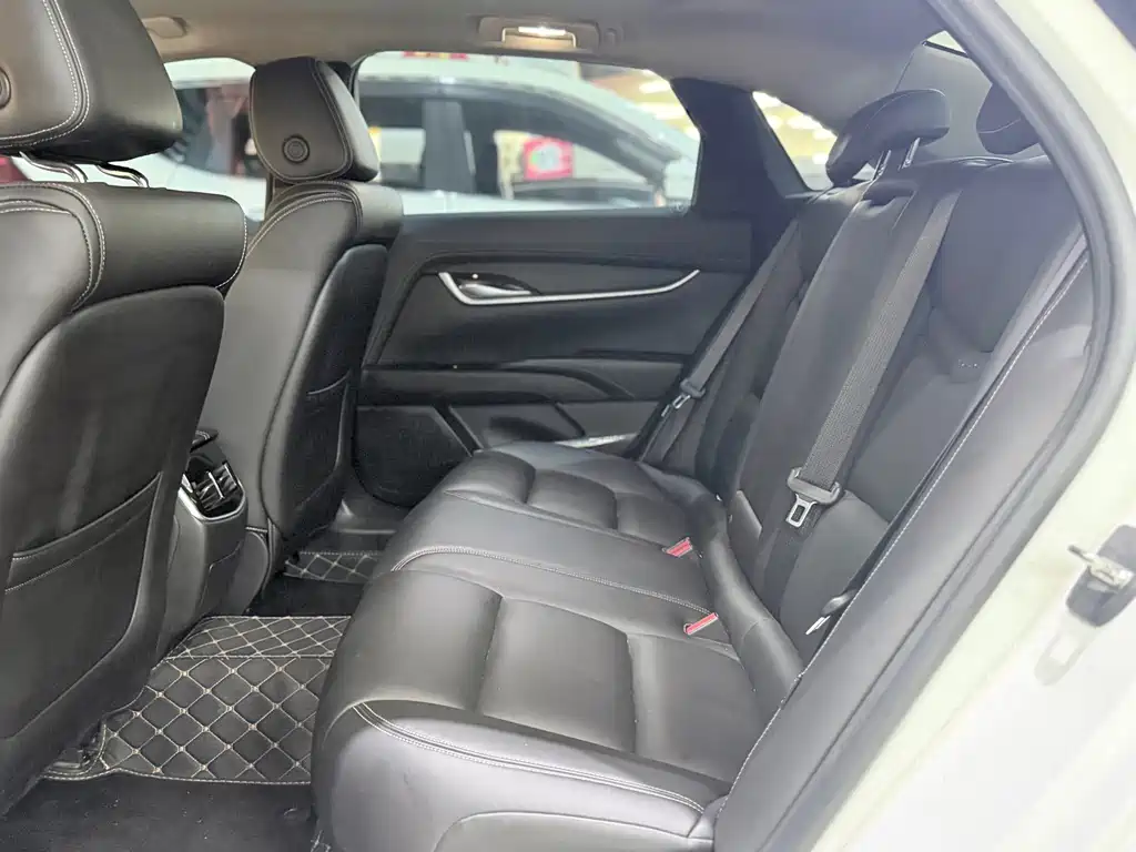 Cadillac XTS — миниатюра 7