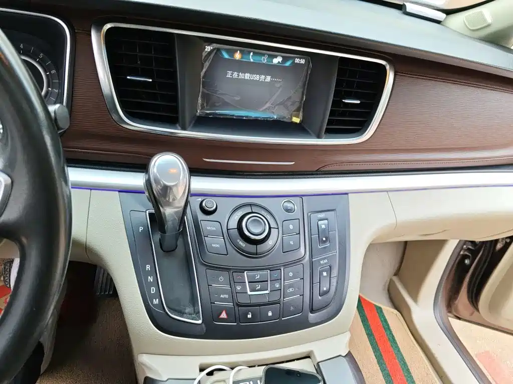 Buick GL8 — миниатюра 14
