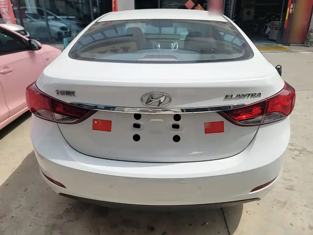 Hyundai Elantra Langdong — миниатюра 6