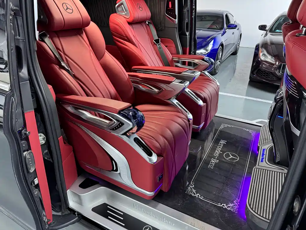 Mercedes-Benz Vito 2020 2.0T 7 мест