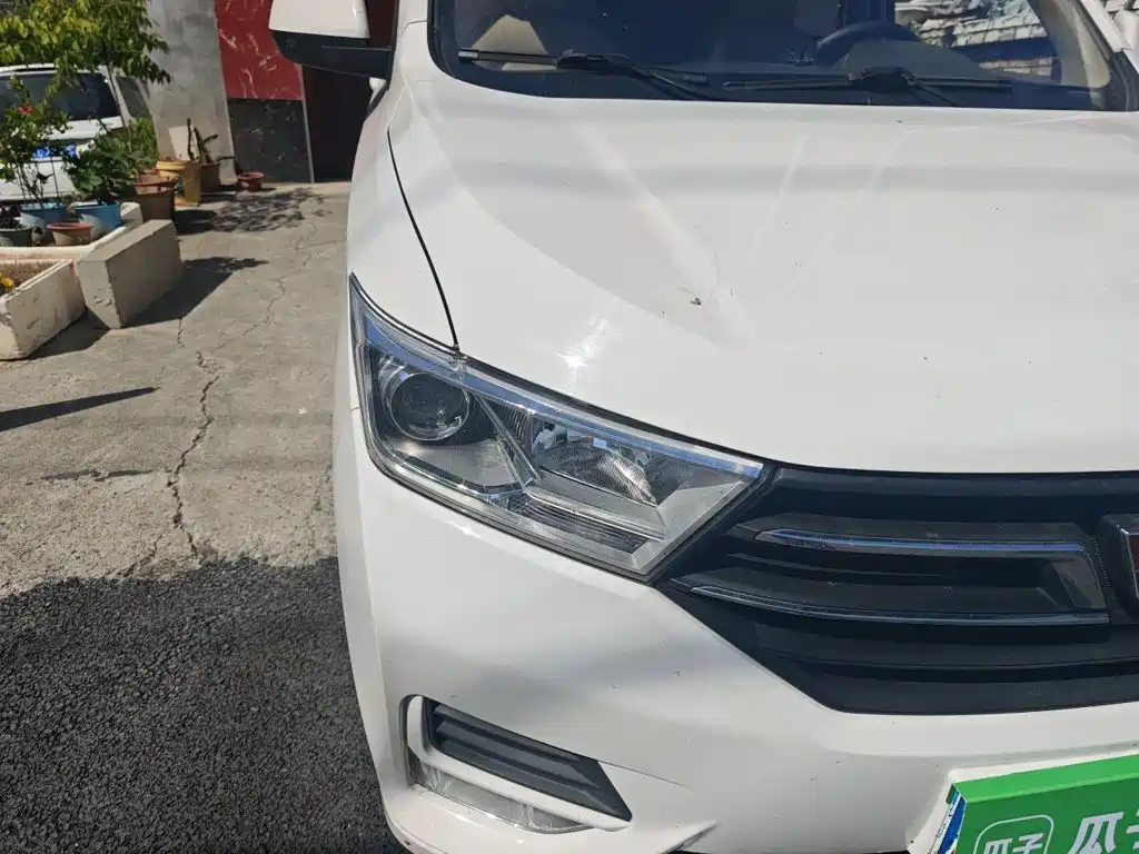 Wuling Hongguang — миниатюра 6