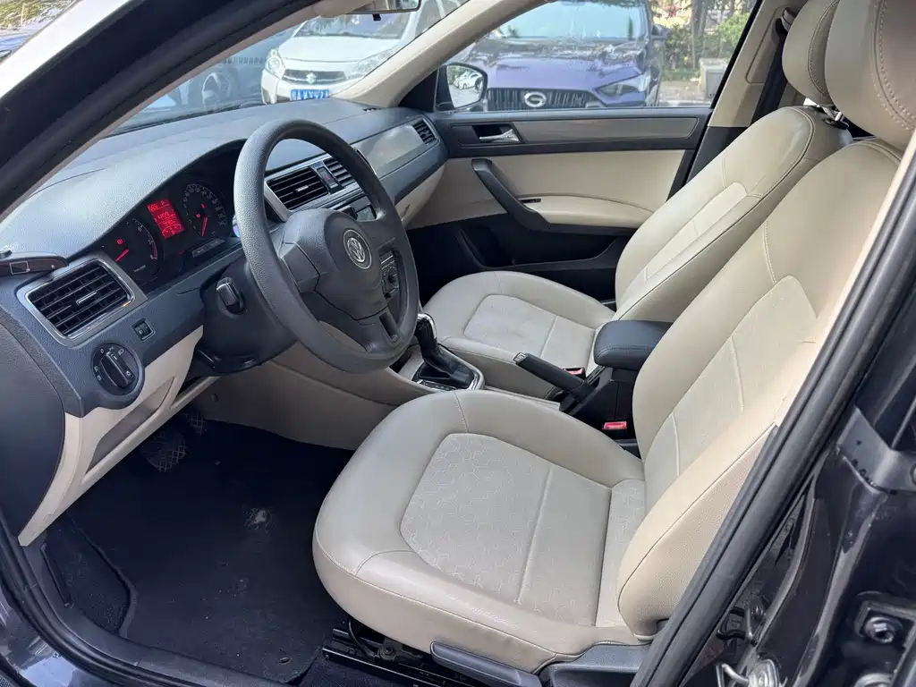Volkswagen Santana 2015 1.6L AT Comfort
