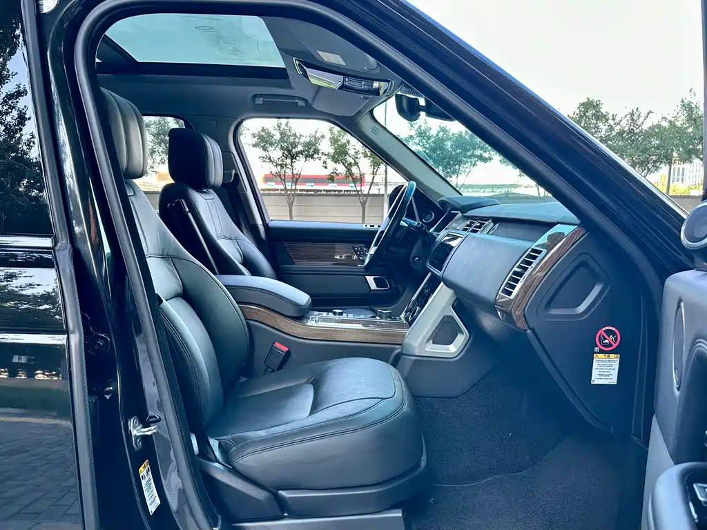 Land Rover Range Rover — миниатюра 15