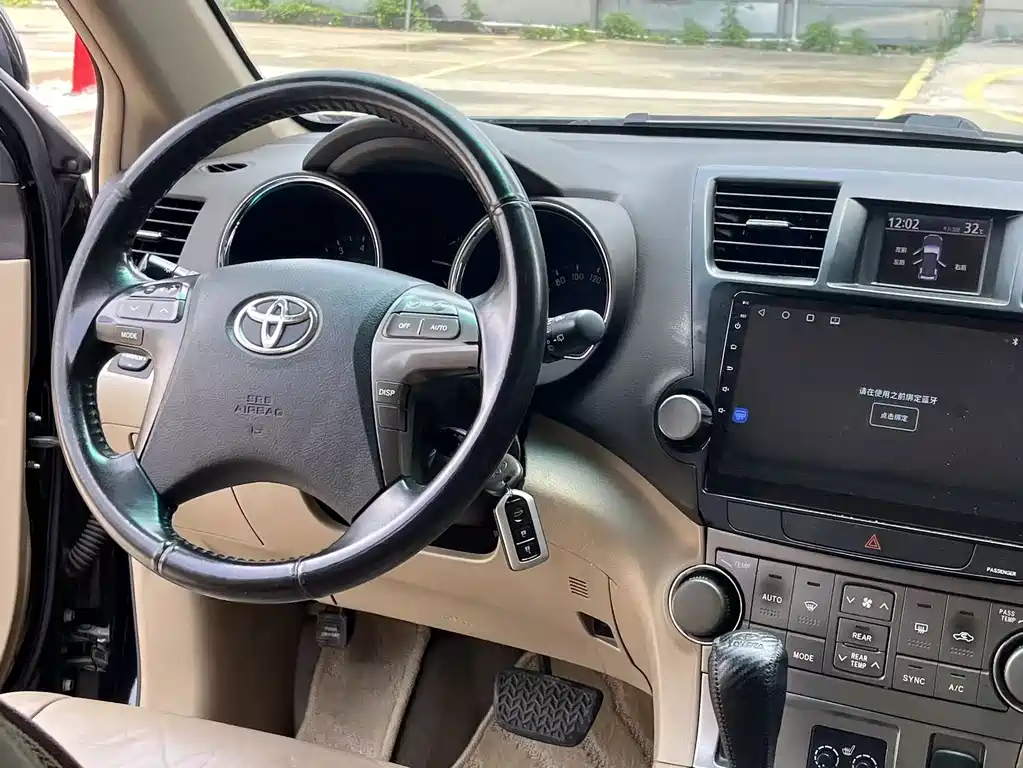 Toyota Highlander — миниатюра 8