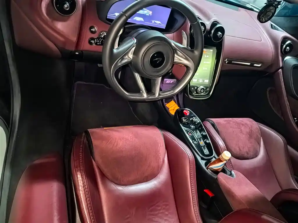 McLaren GT 2023 4.0T
