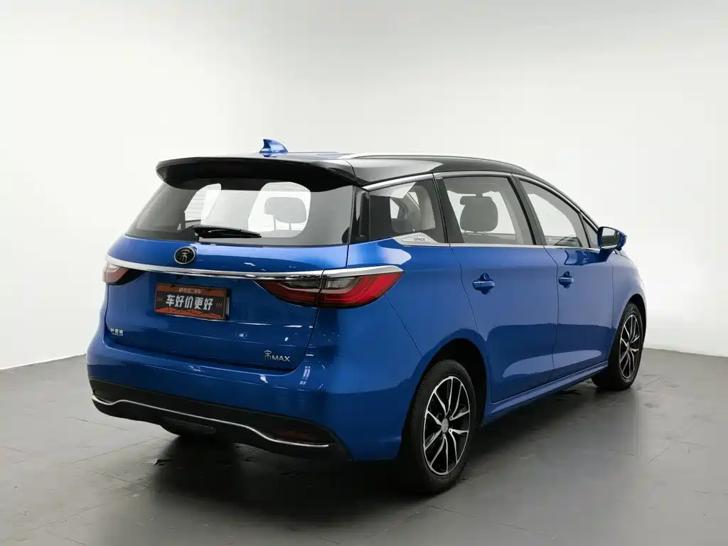 BYD MAX — миниатюра 2