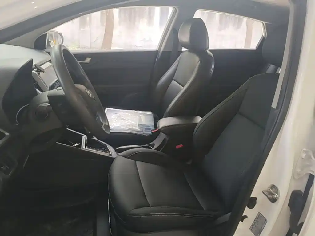 Hyundai Verna RV — миниатюра 15