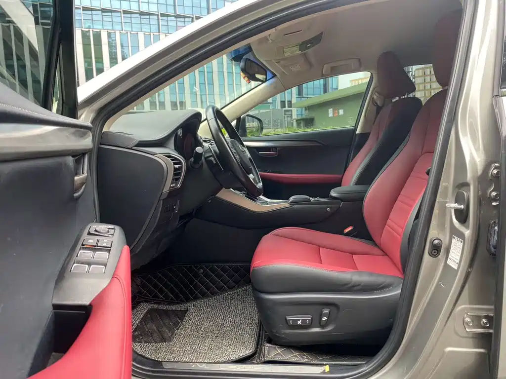Lexus NX 2020 200 VI