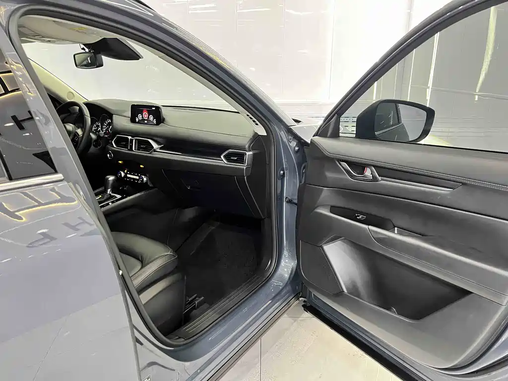 MAZDA CX 5
