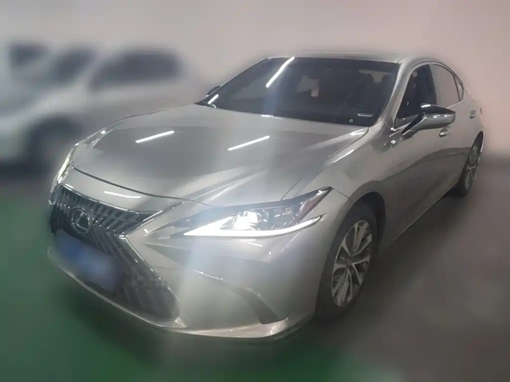 Lexus ES — миниатюра 2