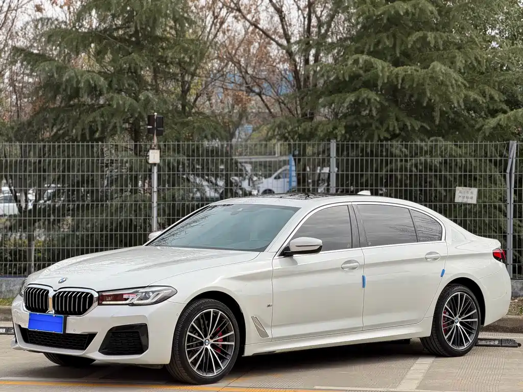 BMW 5 Series 2024
