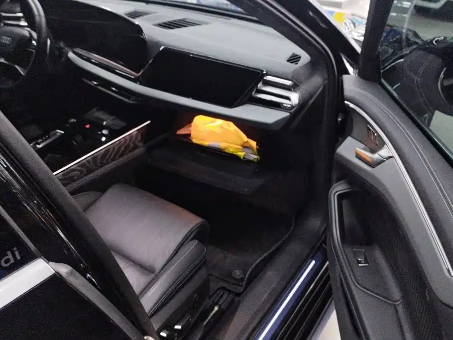 Audi A6L — миниатюра 7