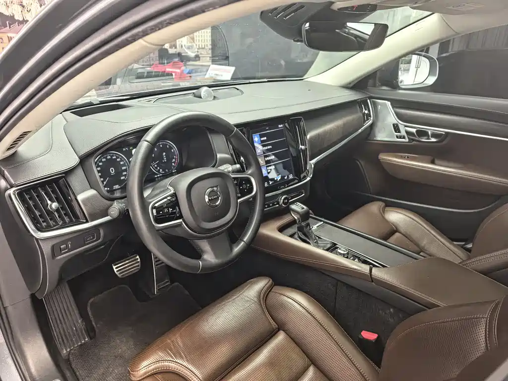 Volvo V90 2017 Cross Country T5 AWD