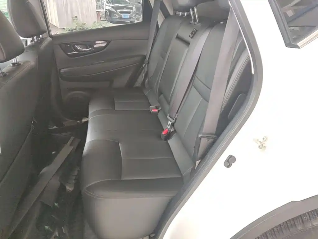 Nissan X-Trail — миниатюра 17