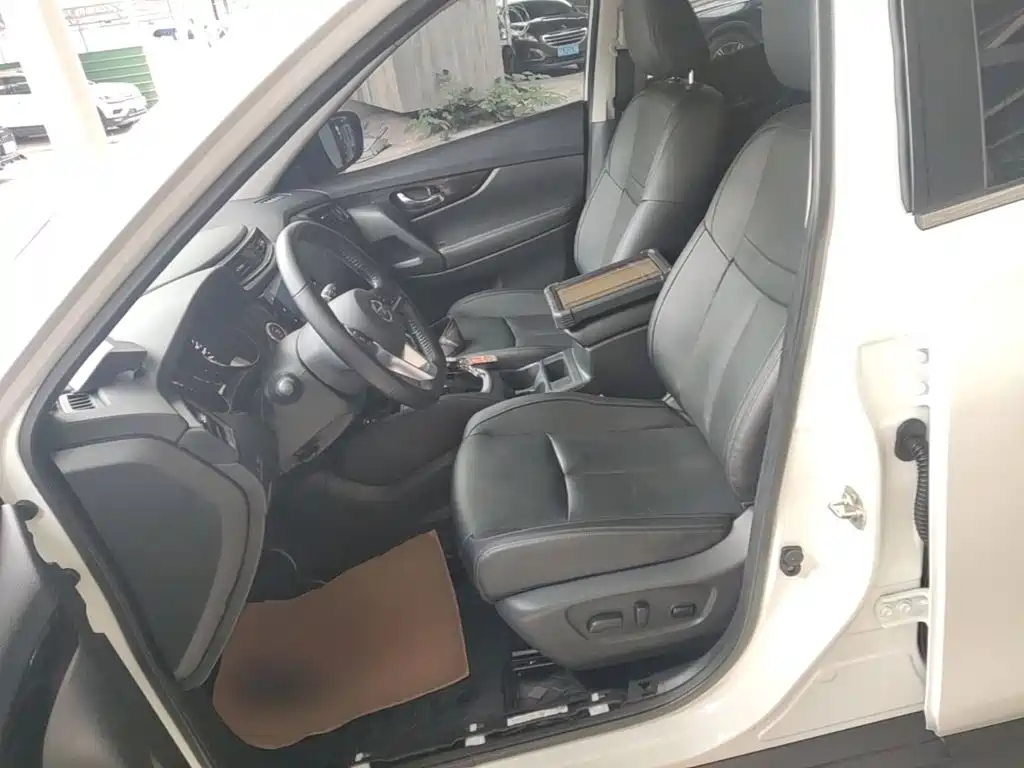 Nissan X-Trail — миниатюра 15