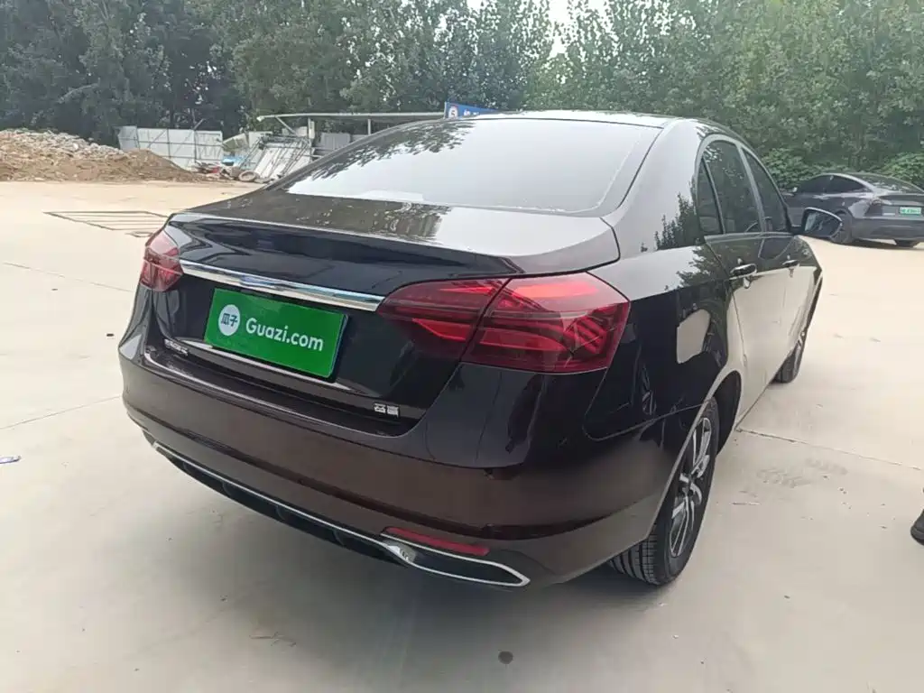 Geely Emgrand — миниатюра 7