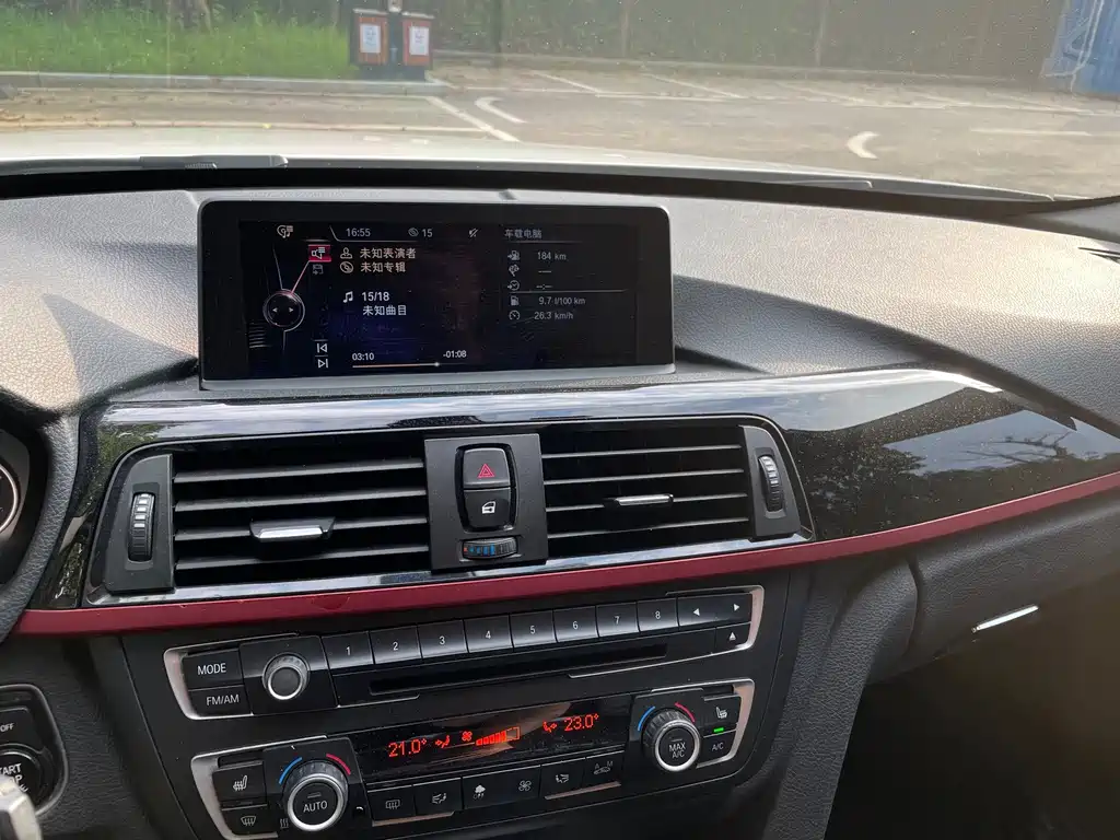 BMW 3 Series — миниатюра 5