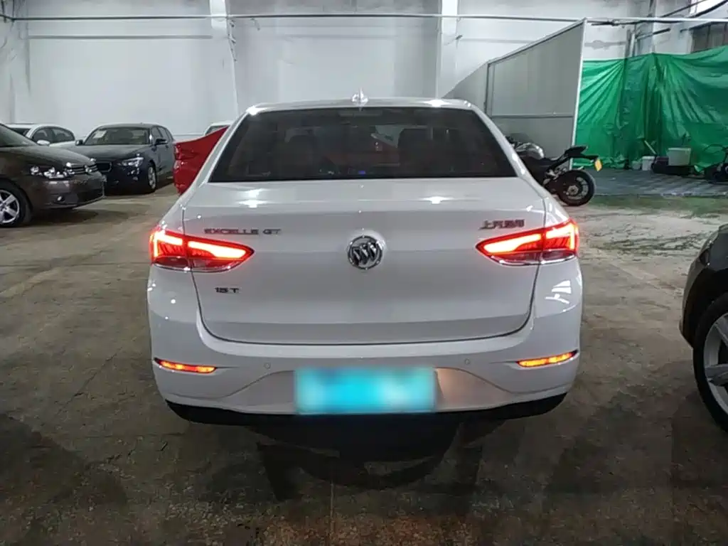 Buick Excelle — миниатюра 6