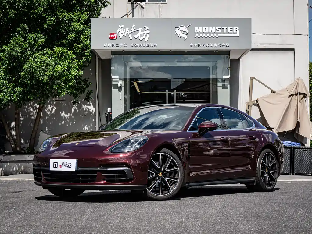 Porsche Panamera 2019