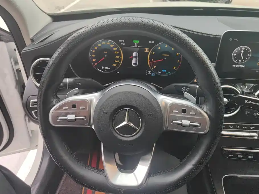 Mercedes-Benz C-Class — миниатюра 15