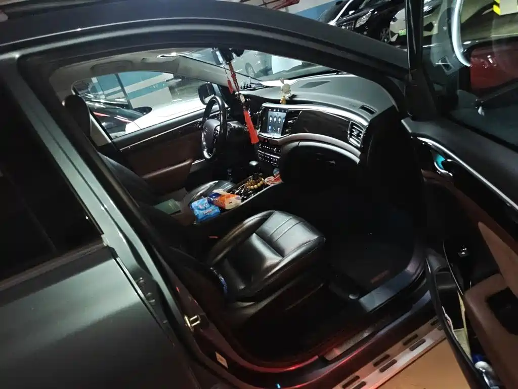 GAC Motor Trumpchi GS8 — миниатюра 18