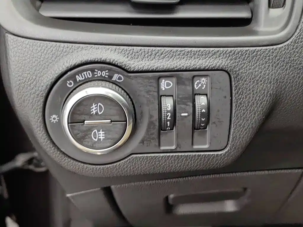 Buick Envision Plus — миниатюра 21