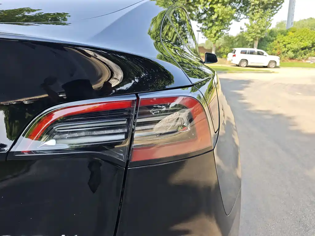 Tesla Model Y — фотографии объявления, Фото 11